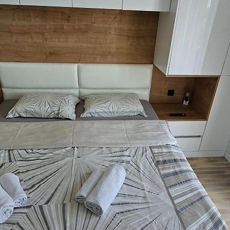 Ralux Apartman ティヴァト エクステリア 写真