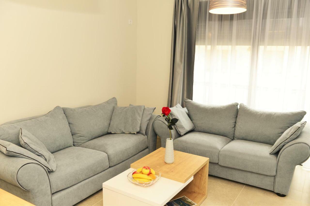 Ralux Apartman ティヴァト エクステリア 写真