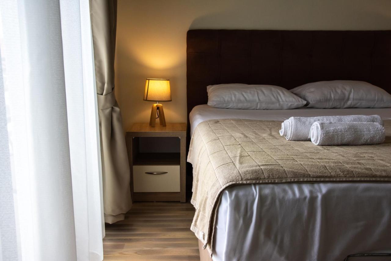 Ralux Apartman ティヴァト エクステリア 写真