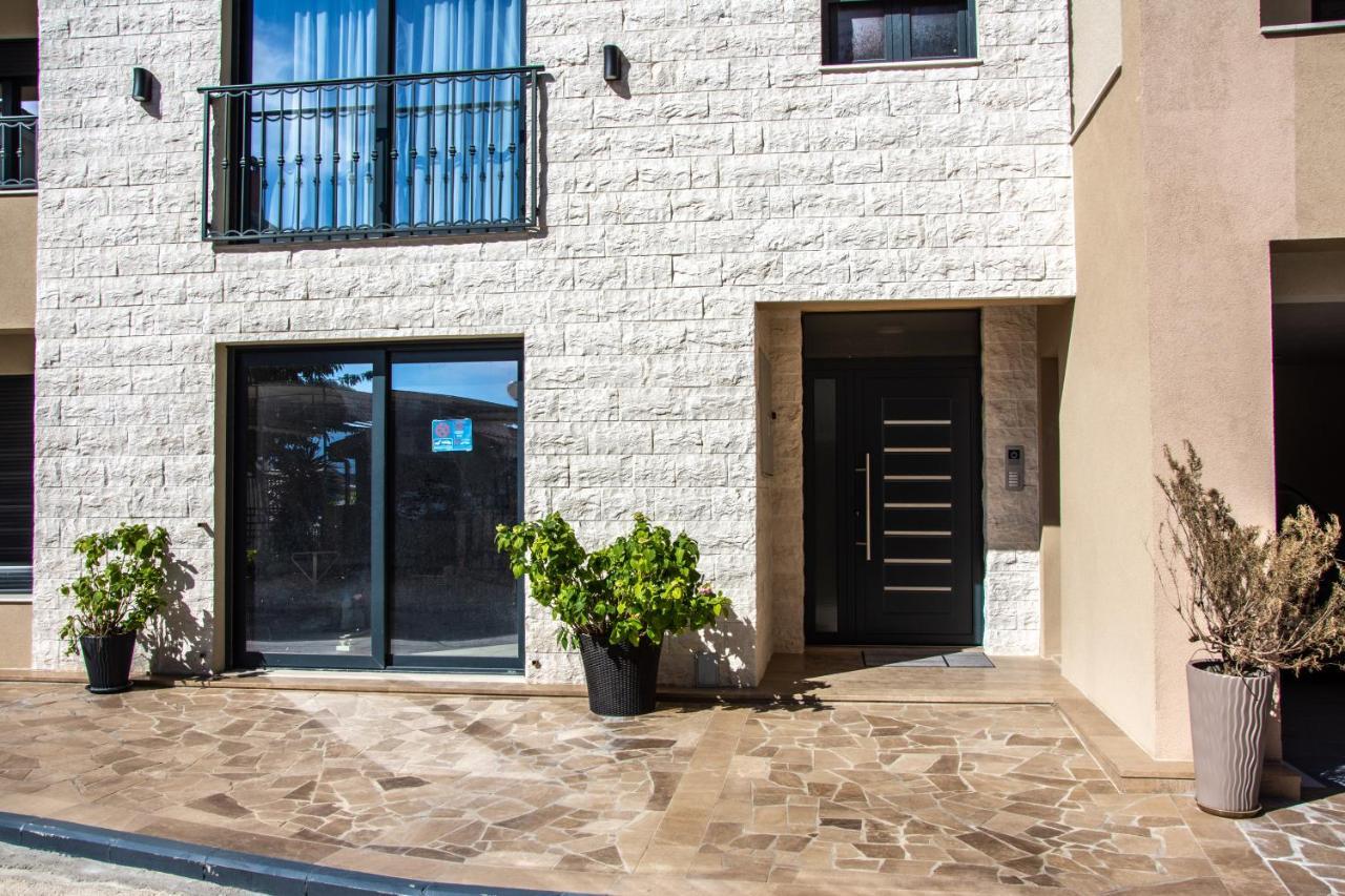 Ralux Apartman ティヴァト エクステリア 写真